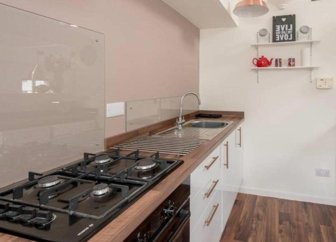 Joivy Loft At The Brewery With Free Parking Appartement EDI Buitenkant foto